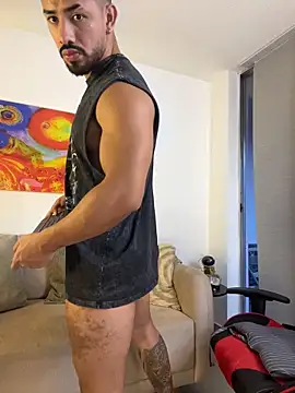 Ezzio_Scolaro Adlı Modelin Web Kamerası Şovu