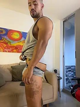 Ezzio_Scolaro Webcam-Show