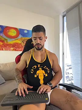 Ezzio_Scolaro 라이브 XXX 채팅