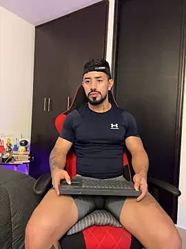 Ezzio_Scolaro Adlı Modelin Web Kamerası Şovu