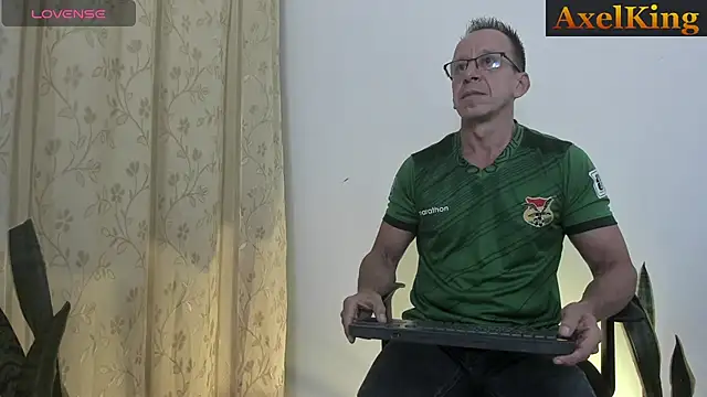 _axelking_ Adlı Modelin Web Kamerası Şovu