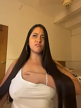 Chat +18 de Nhefertary ao vivo