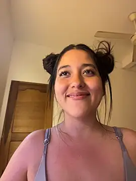 Chat +18 de Nhefertary ao vivo