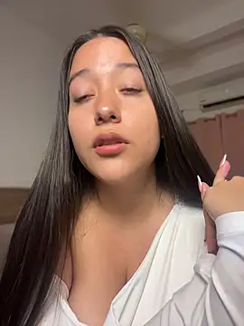 Nhefertary Chat XXX in diretta