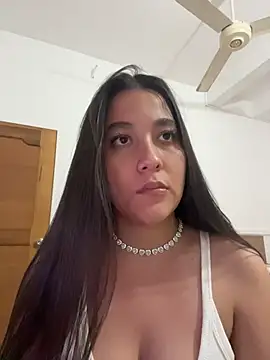 Nhefertary Adlı Modelin Canlı XXX Sohbeti