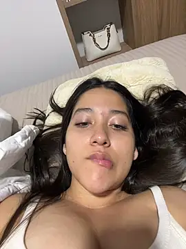 Chat +18 de Nhefertary ao vivo