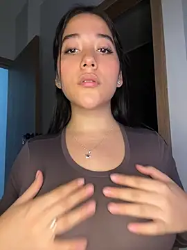 Nhefertary's Live XXX Chat