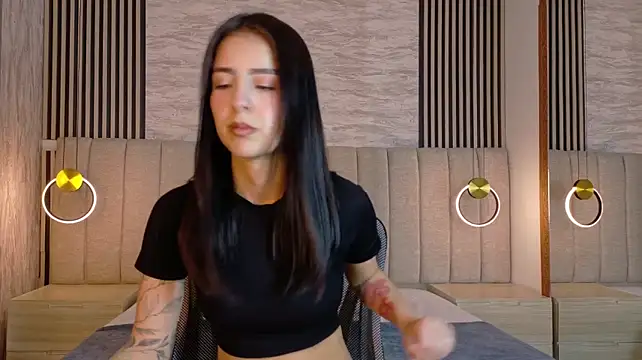 giapearl25's Webcam Show