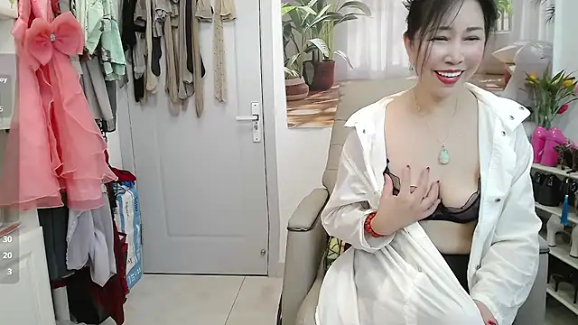 santanawa Chat XXX in diretta
