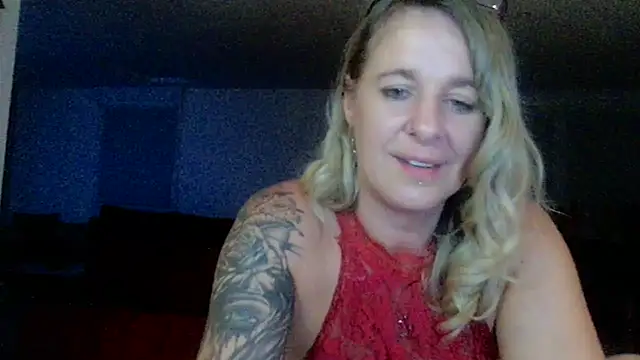 Delichieuse5 live XXX chat