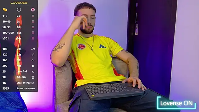 angel_kyrozz Chat XXX in diretta