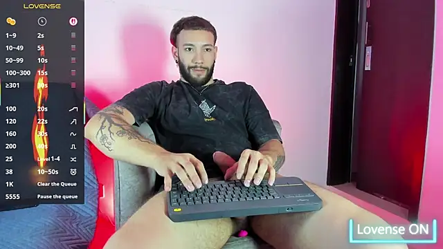 Show de angel_kyrozz na webcam