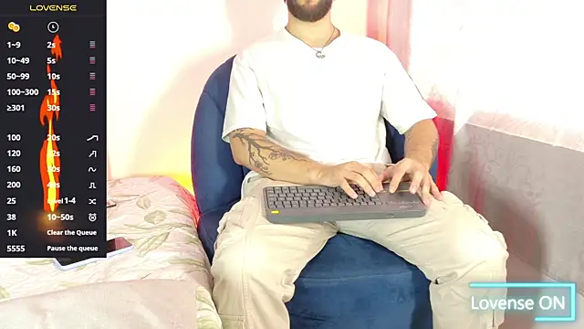 angel_kyrozz's Webcam Show