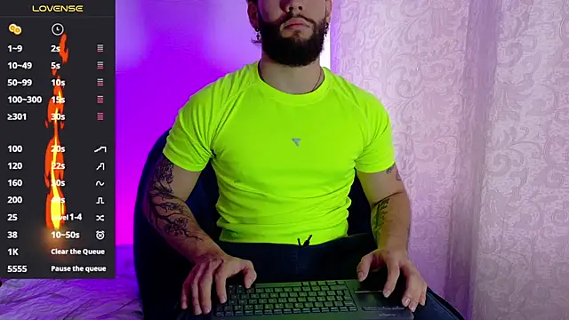 angel_kyrozz Show Webcam