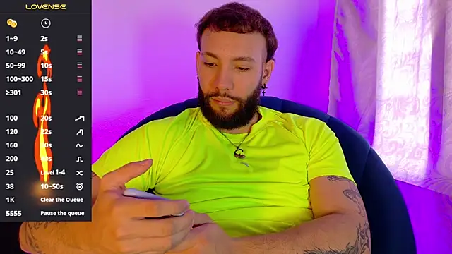 عرض كام angel_kyrozz