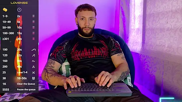 عرض كام angel_kyrozz