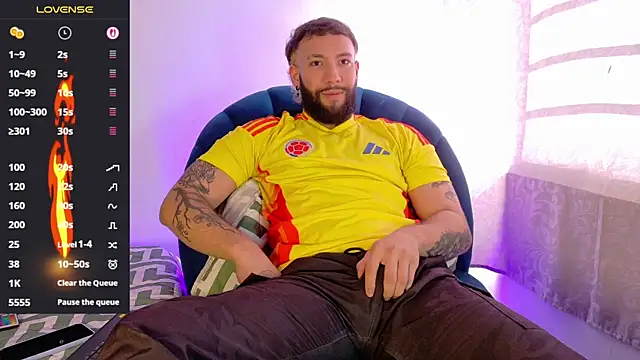 angel_kyrozz's Webcam Show
