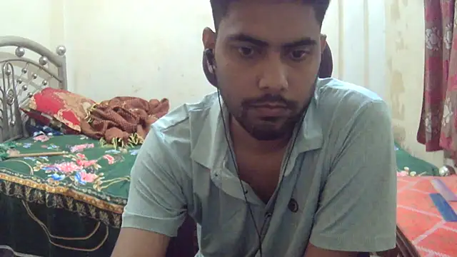 Bikrom1235 Show in webcam