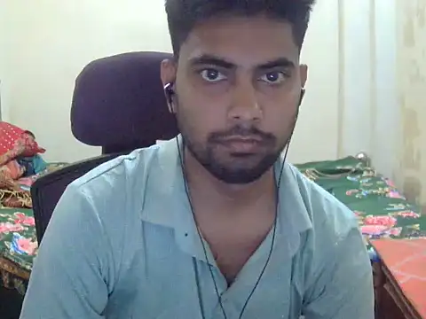 Show de Bikrom1235 na webcam
