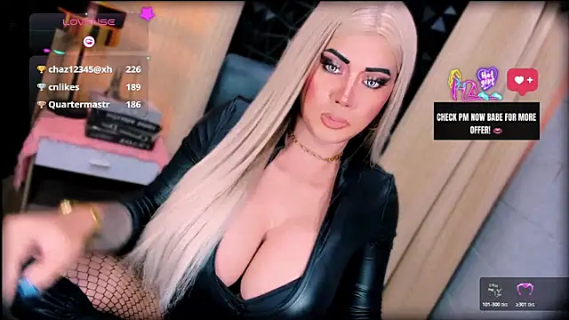 HugeMagnificent11inCockn Webbikameraesitys