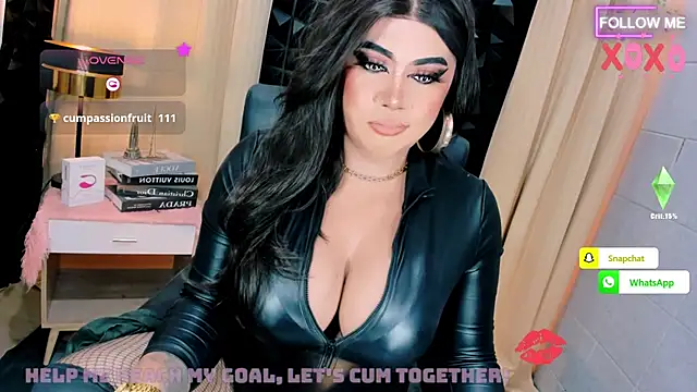 HugeMagnificent11inCock: διαδικτυακό σόου στην κάμερα