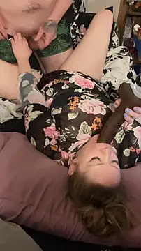 הופעת וובקאם של amandatheblondewife