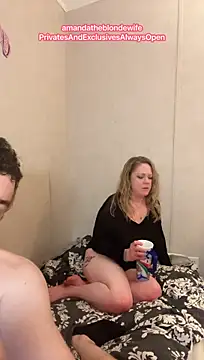 amandatheblondewife Шоу с уебкамера