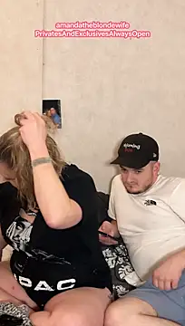 Webkamerová show amandatheblondewife