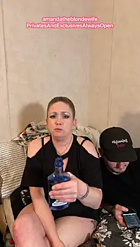 amandatheblondewife – Kamerová šou