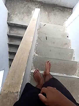 hemcrazy: διαδικτυακό σόου στην κάμερα