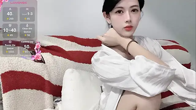 Nuomio's Live Chat Room