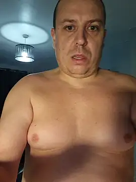 boss8887 Show in webcam
