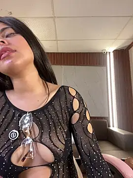 Eva_Feller69 Adlı Modelin Canlı XXX Sohbeti