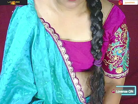 แชท XXX สดของ traditional_Jaanvi