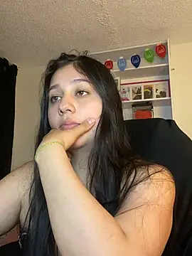 KOREN_JALAA Adlı Modelin Canlı XXX Sohbeti