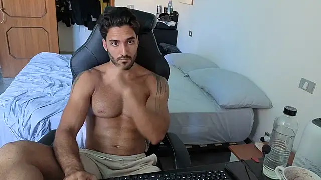 Al3xox02 Show in webcam