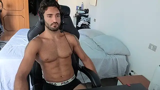 Al3xox02 Show in webcam