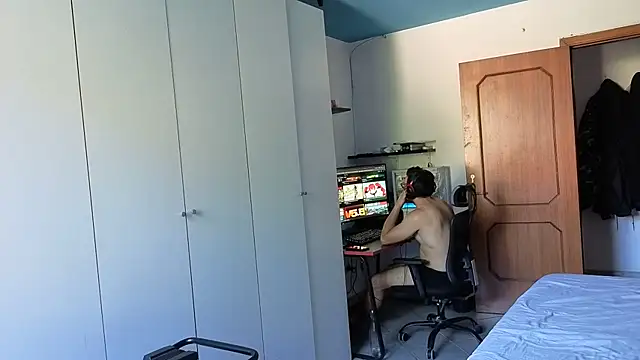 Al3xox02's Webcam Show