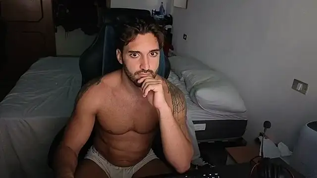 Al3xox02 Show in webcam