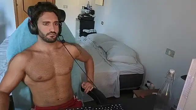 Al3xox02 Show in webcam