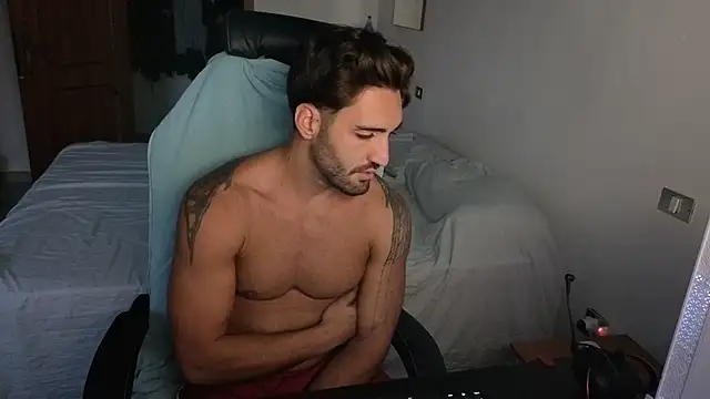Al3xox02 Show in webcam