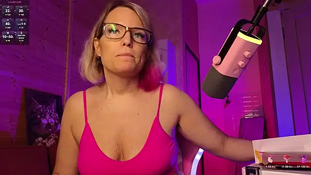 Lady_Shine Show Webcam