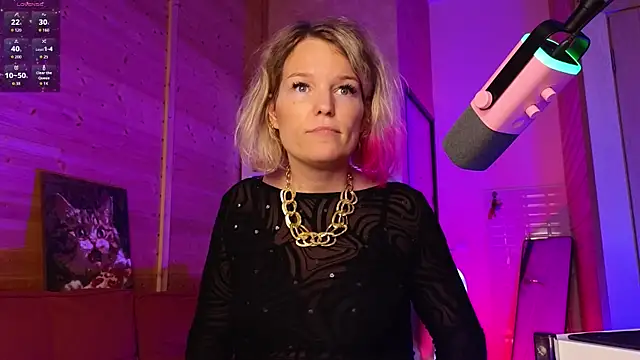 Lady_Shine Show in webcam
