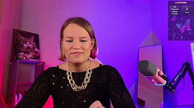 Lady_Shine's Webcam Show