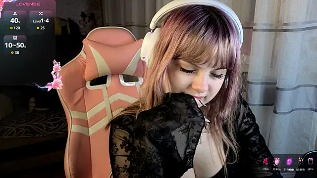 Pokazy przed kamerką – KristiBloom