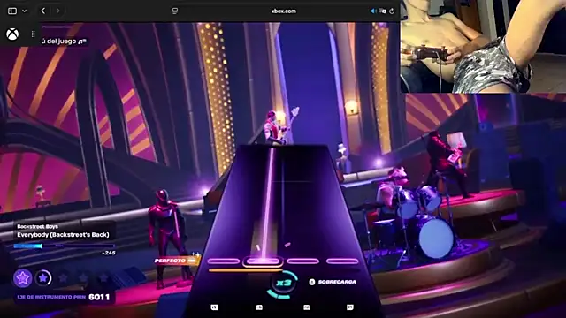 Pertunjukan Kamera Web Ed15399