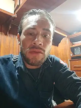 JJRoberto231 Webcam-Show