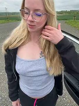 LinaLeana Show Webcam