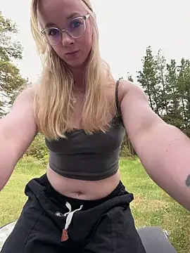 LinaLeana webcam show