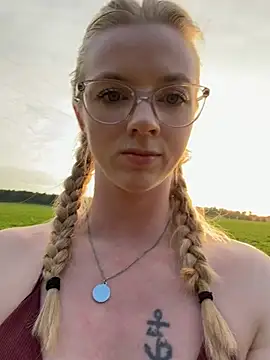 Czat XXX na żywo – LinaLeana